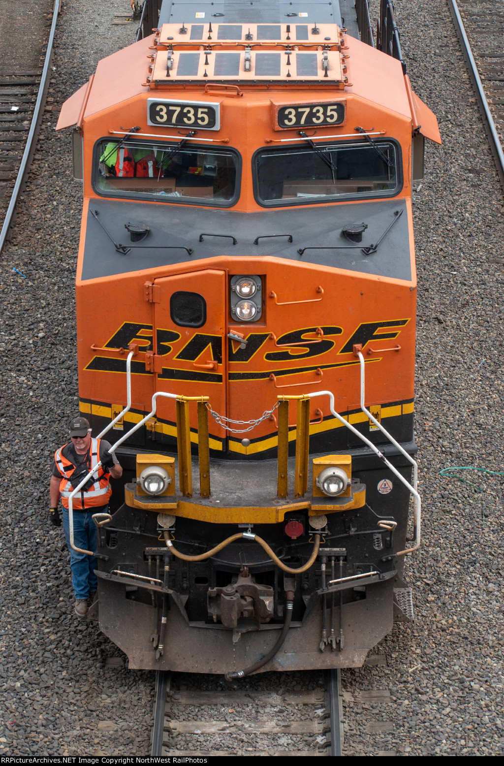 BNSF 3735